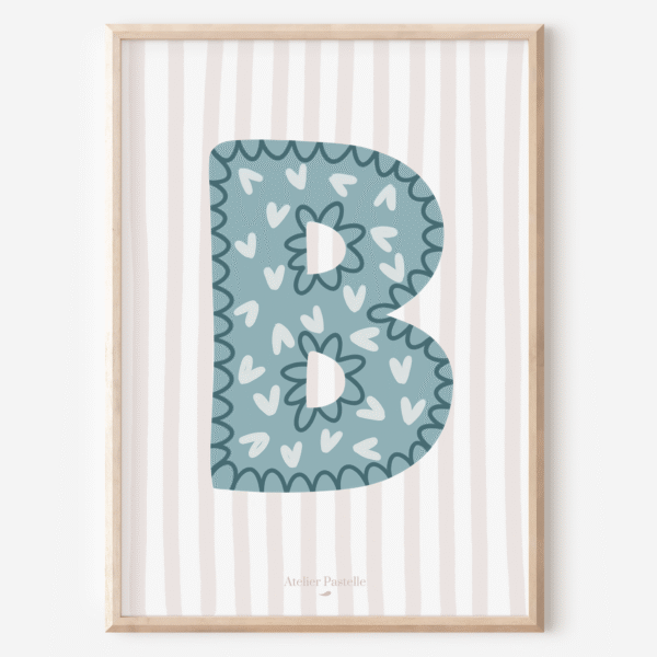 Affiche lettre B motif coeurs bleu clair - collection Les Petites Initiales