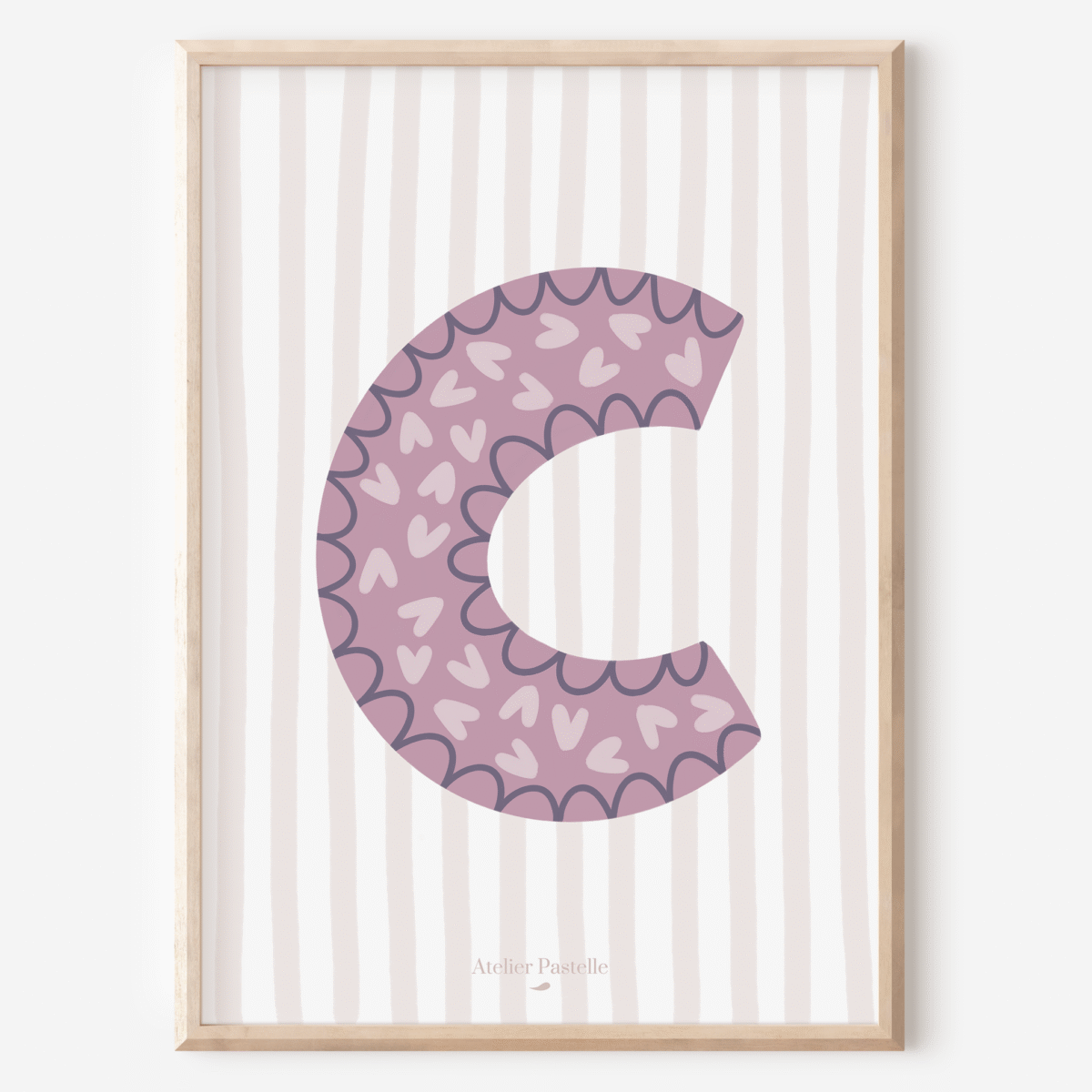Affiche lettre C motif coeurs violet - collection Les Petites Initiales