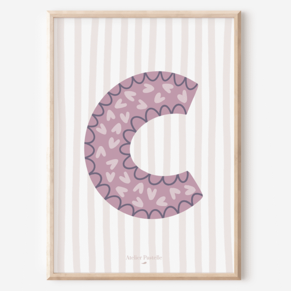 Affiche lettre C motif coeurs violet - collection Les Petites Initiales