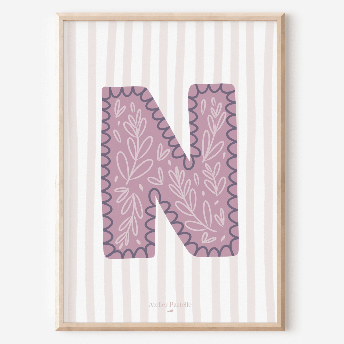 Affiche lettre N motif brindilles violet - collection Les Petites Initiales
