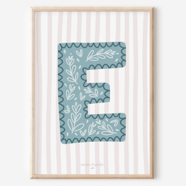 Affiche lettre E motif brindilles bleu clair - collection Les Petites Initiales