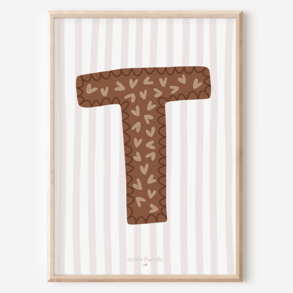 Affiche lettre T motif coeurs marron - collection Les Petites Initiales