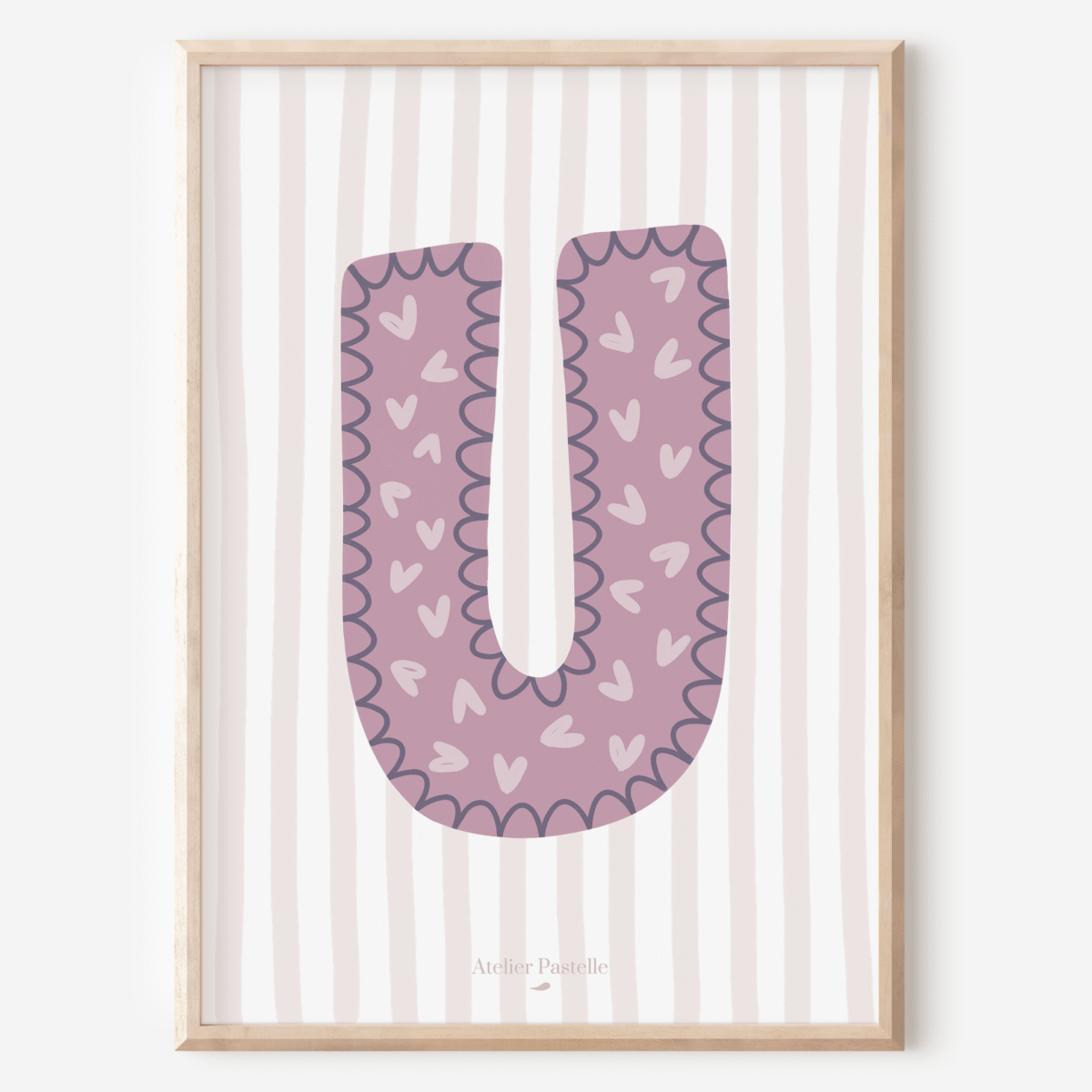 Affiche lettre U motif coeurs violet - collection Les Petites Initiales